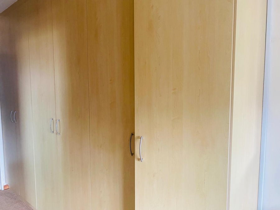 4 Bedroom Property for Sale in Summerstrand Eastern Cape